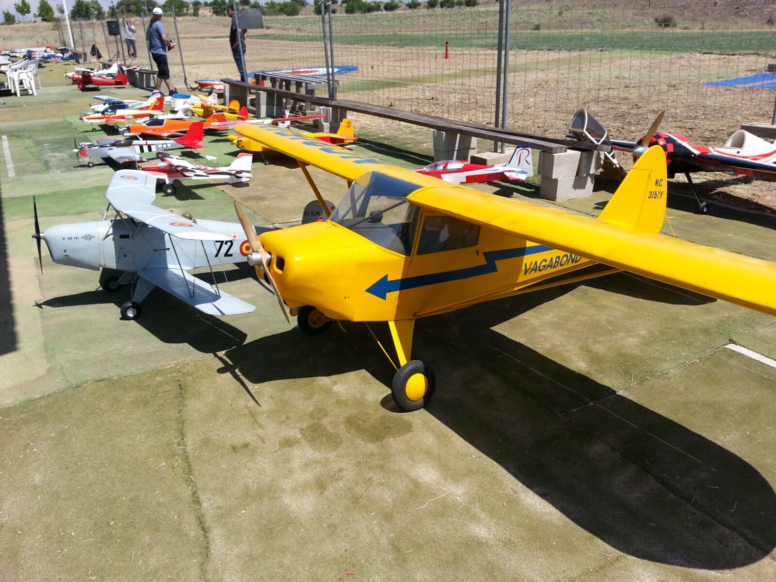 Aviones del club durante una jornada de vuelo